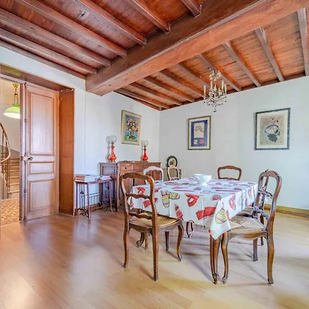 La Maison Benet, Calme Et Randonnees